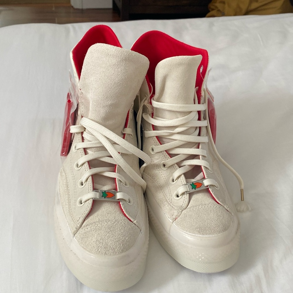 Converse Rabbit Limited edition new never used